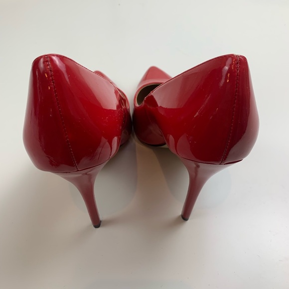 Madden Girl Red Pointed Toe Heels - Picture 4 of 6